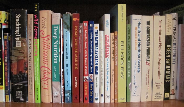 Homesteading Library books Recommended Reading for Sel-Sufficiency